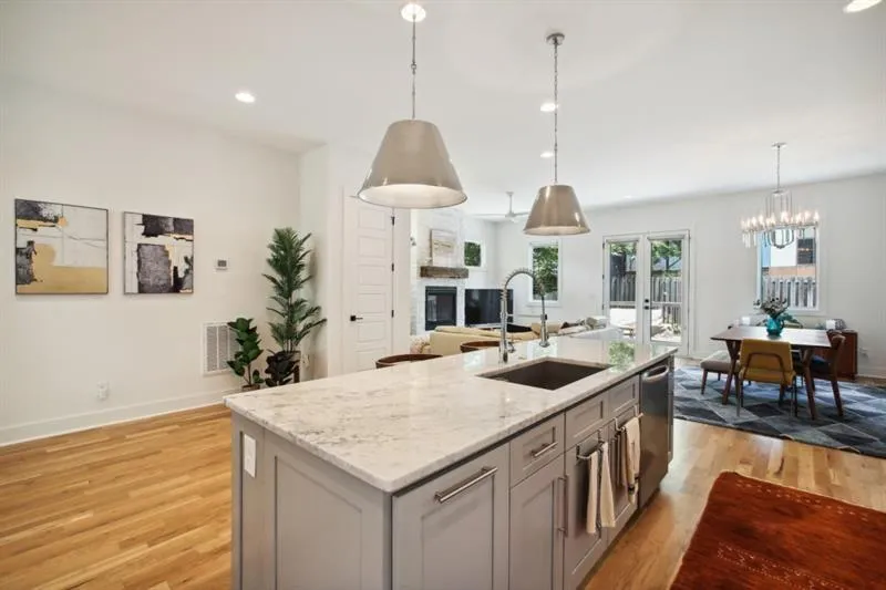 129 Holiday Avenue #B Atlanta, GA 30307