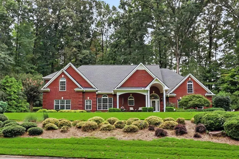 272 Glen Lake Drive Hoschton, GA 30548