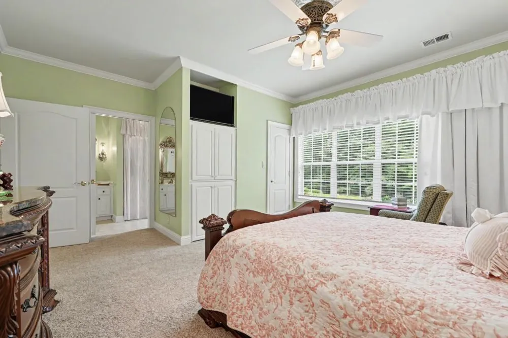 272 Glen Lake Drive Hoschton, GA 30548