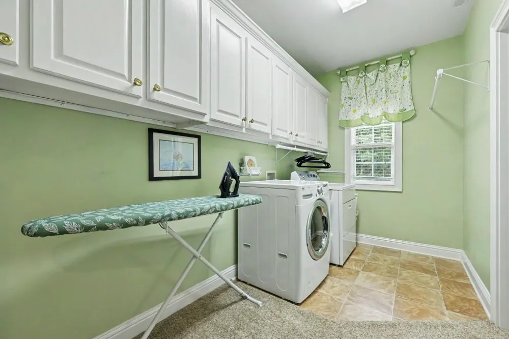 272 Glen Lake Drive Hoschton, GA 30548