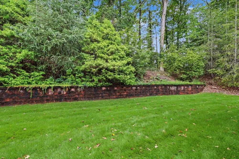 272 Glen Lake Drive Hoschton, GA 30548