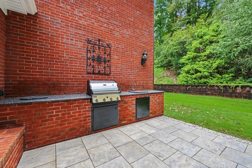 272 Glen Lake Drive Hoschton, GA 30548