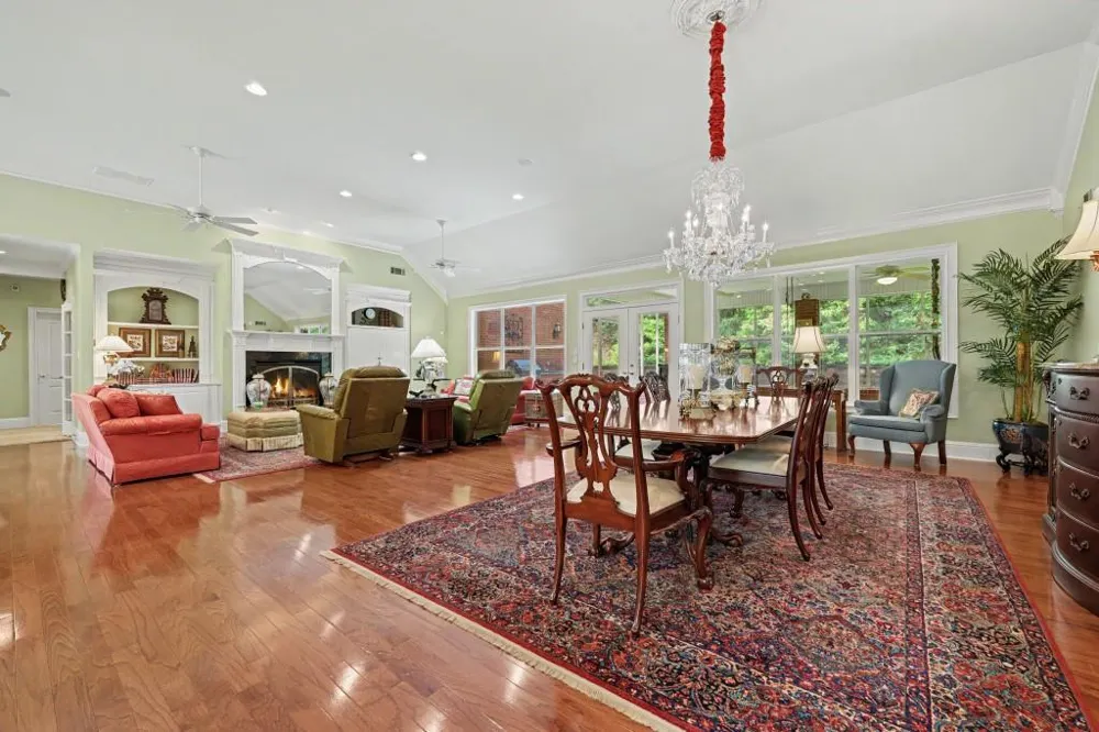 272 Glen Lake Drive Hoschton, GA 30548