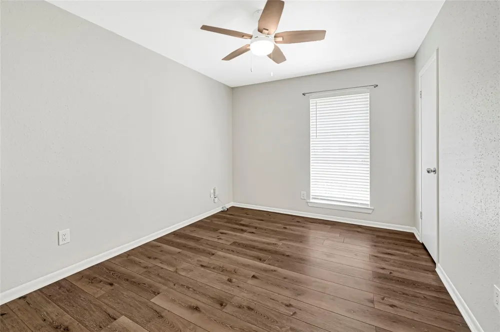 522 Country Lane League City, TX 77573