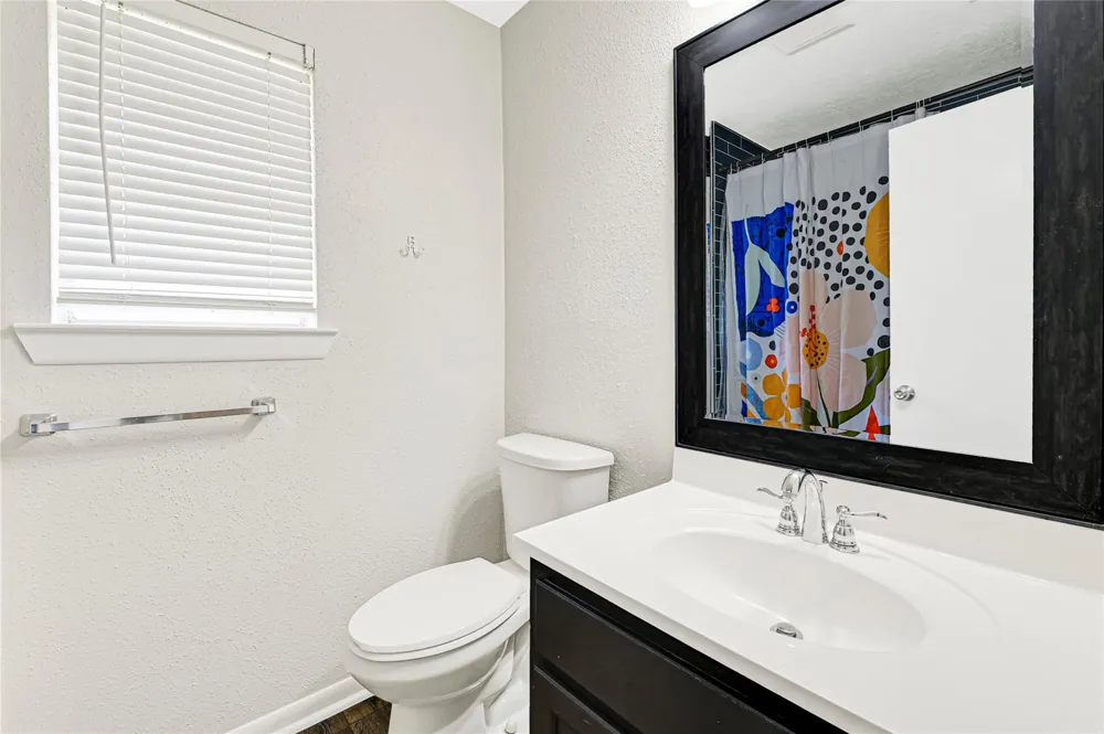 522 Country Lane League City, TX 77573