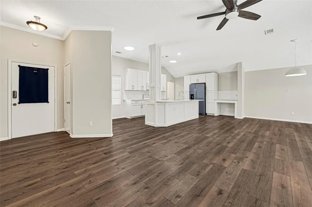 522 Country Lane League City, TX 77573