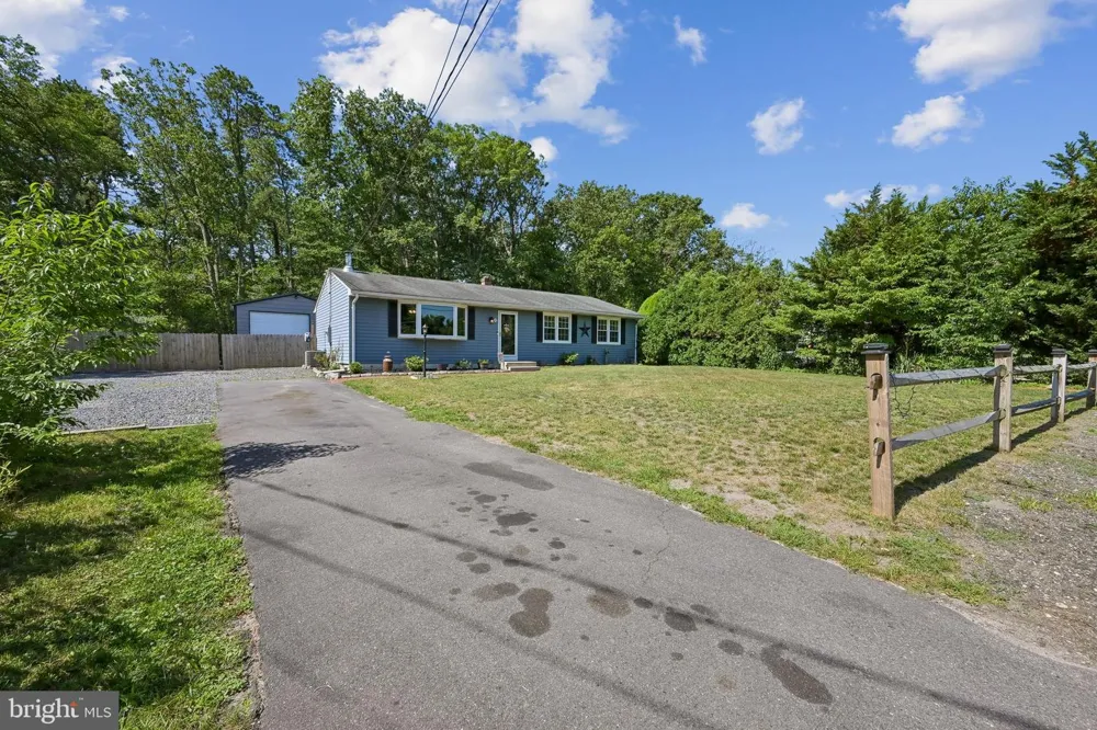 9 DAKOTA TRAIL Browns Mills, NJ 08015