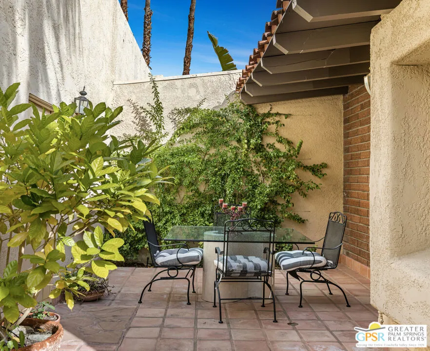 3600 E Bogert Trail #B Palm Springs, CA 92264