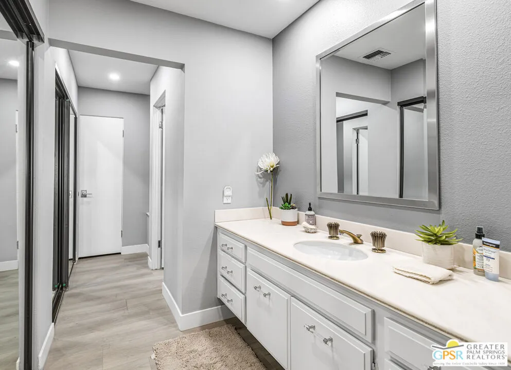 3600 E Bogert Trail #B Palm Springs, CA 92264