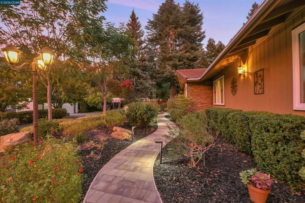 5179 Alhambra Valley Rd Martinez, CA 94553