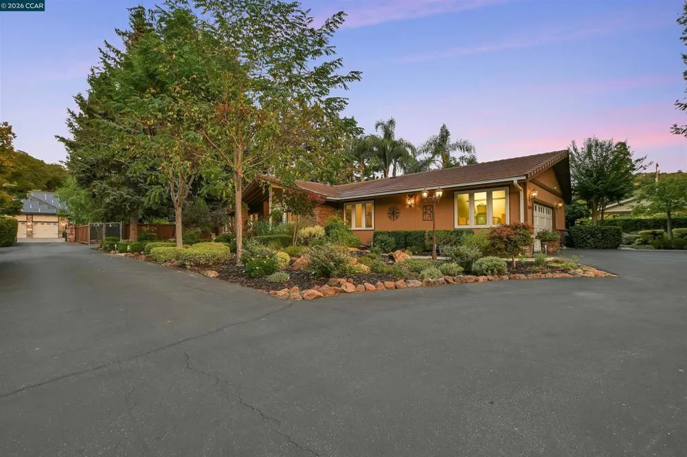 5179 Alhambra Valley Rd Martinez, CA 94553