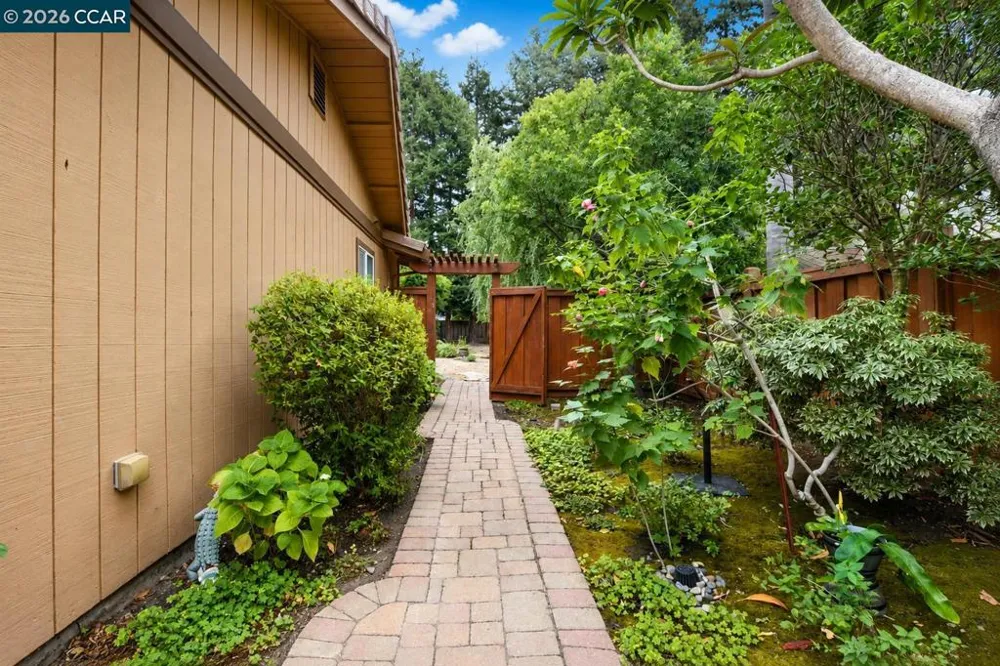5179 Alhambra Valley Rd Martinez, CA 94553