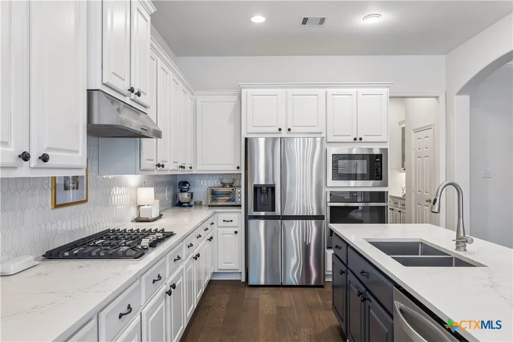 2903 Bryco Cove Round Rock, TX 78681