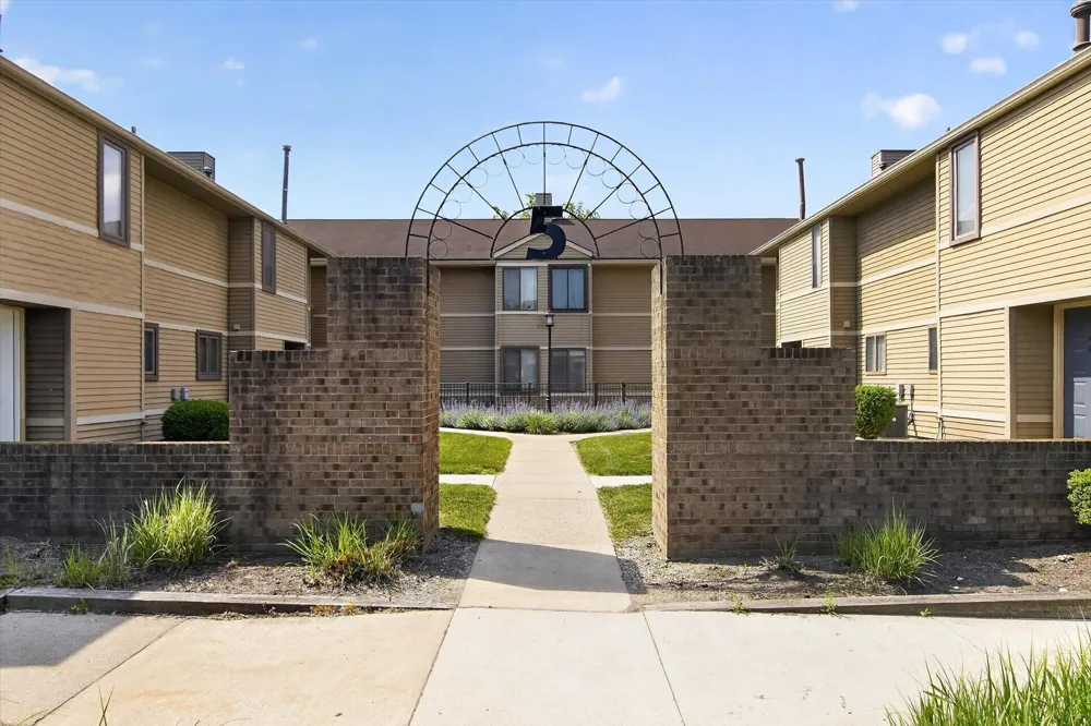350 Briarcrest Drive #158 Ann Arbor, MI 48104
