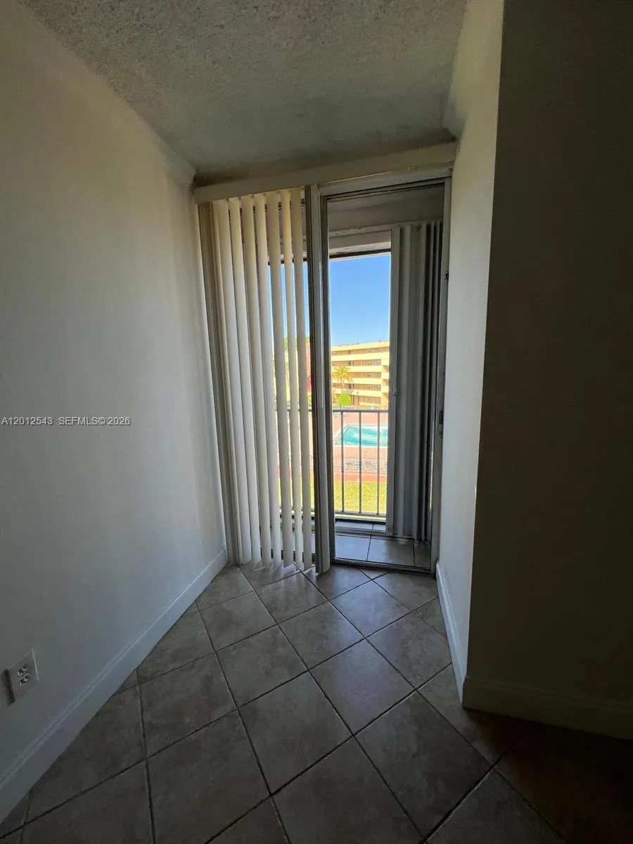 9210 Fontainebleau Blvd #506 Miami, FL 33172