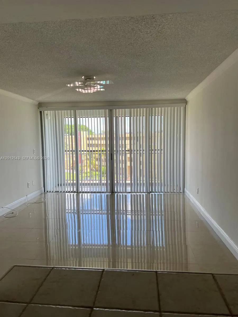 9210 Fontainebleau Blvd #506 Miami, FL 33172