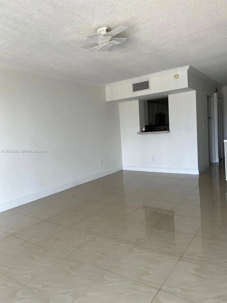 9210 Fontainebleau Blvd #506 Miami, FL 33172