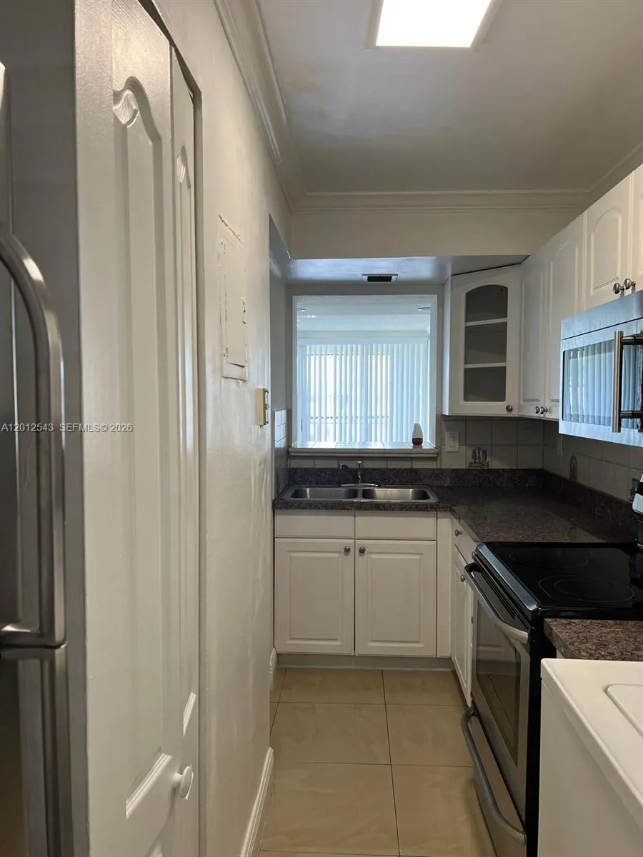 9210 Fontainebleau Blvd #506 Miami, FL 33172