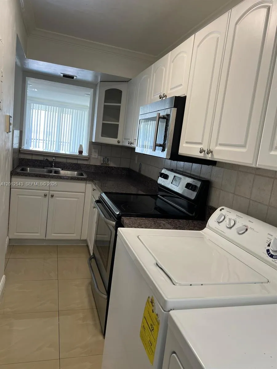 9210 Fontainebleau Blvd #506 Miami, FL 33172