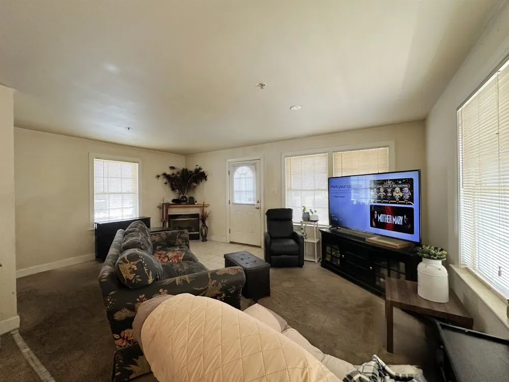 122 E Schellenger Avenue Wildwood, NJ 08260