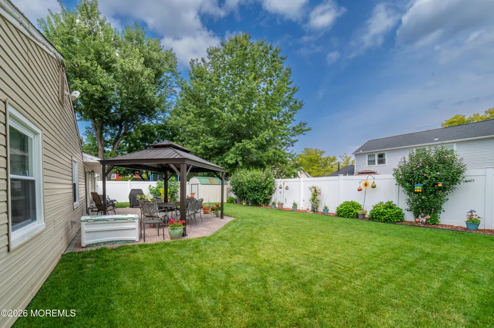 46 Deborah Lane Aberdeen, NJ 07747
