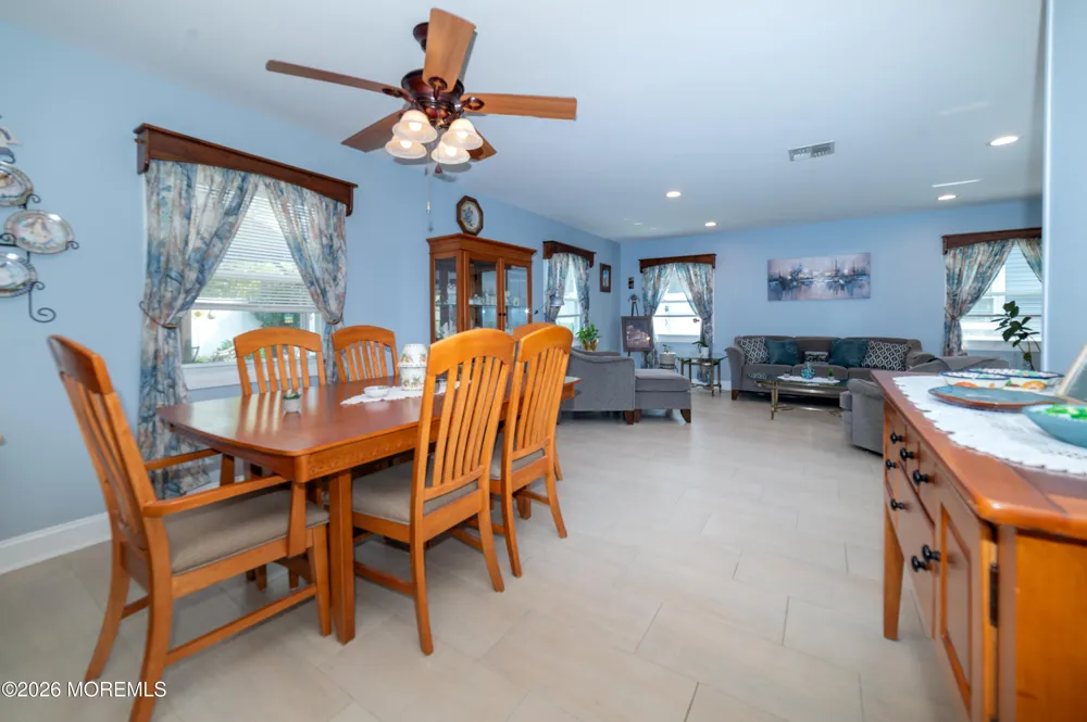 46 Deborah Lane Aberdeen, NJ 07747