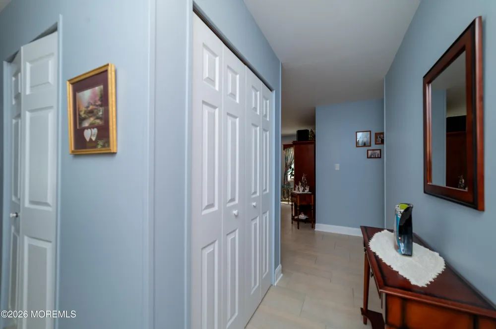46 Deborah Lane Aberdeen, NJ 07747