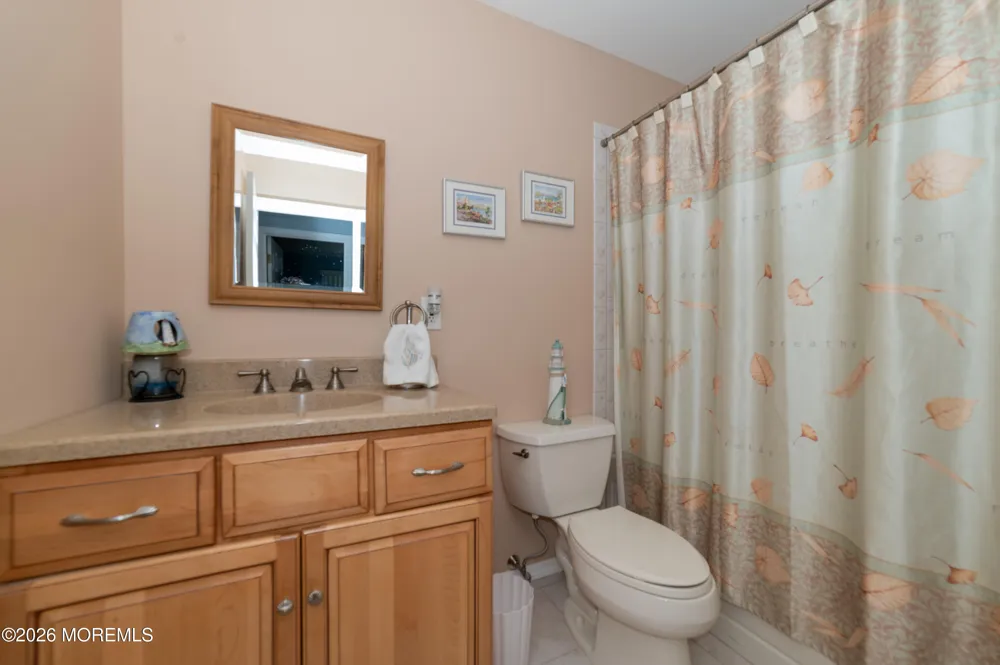 46 Deborah Lane Aberdeen, NJ 07747