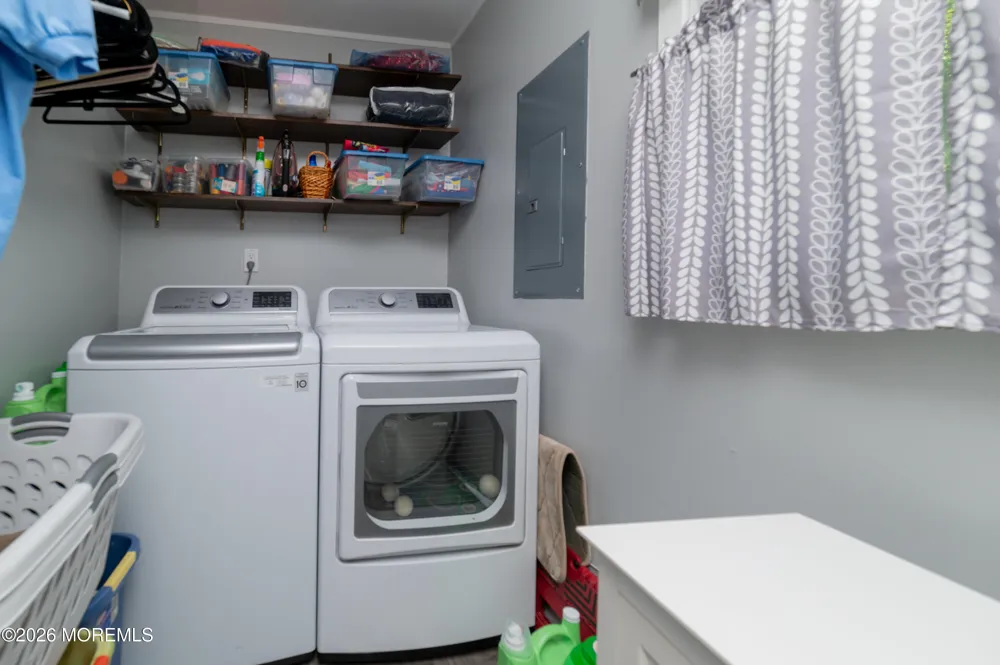 46 Deborah Lane Aberdeen, NJ 07747