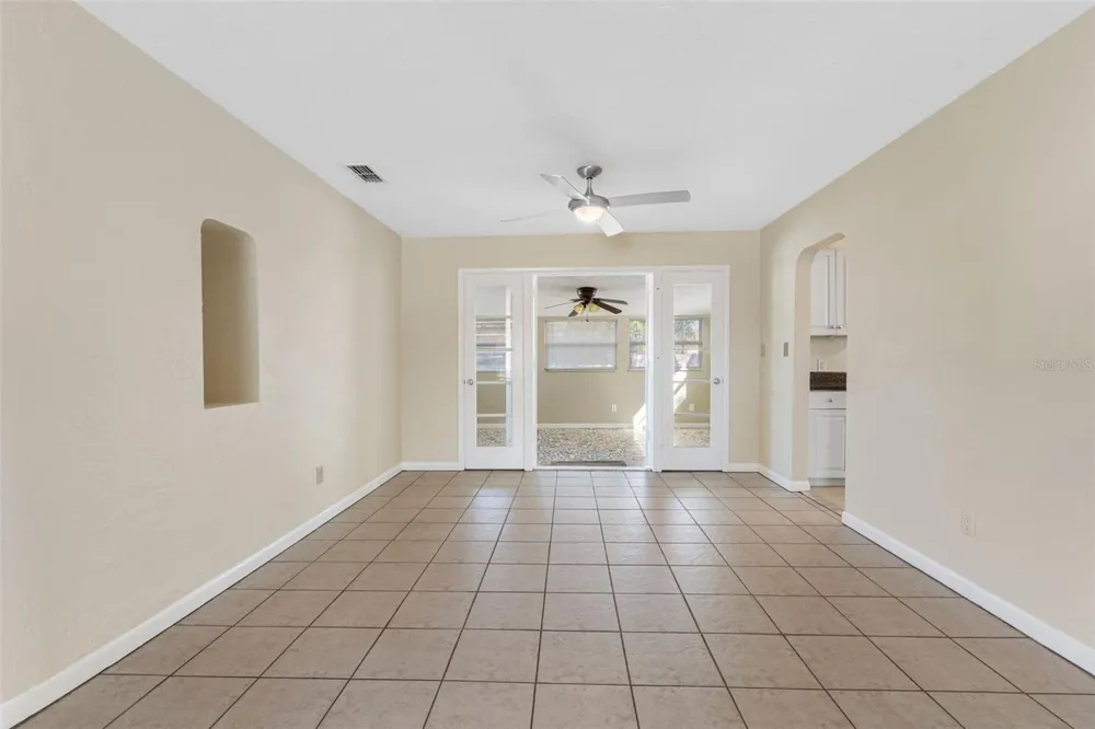 4711 28TH AVENUE St Petersburg, FL 33713