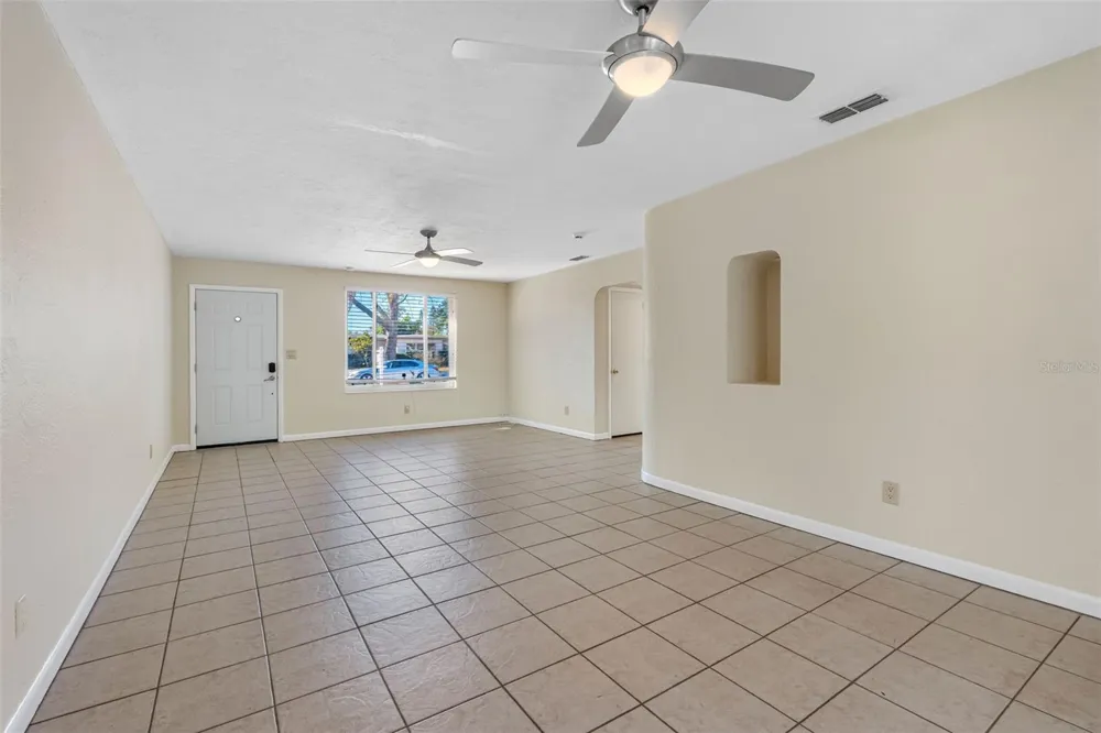 4711 28TH AVENUE St Petersburg, FL 33713