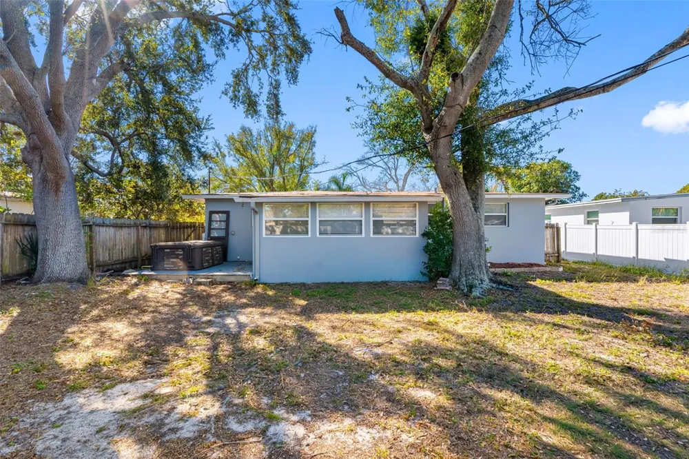4711 28TH AVENUE St Petersburg, FL 33713
