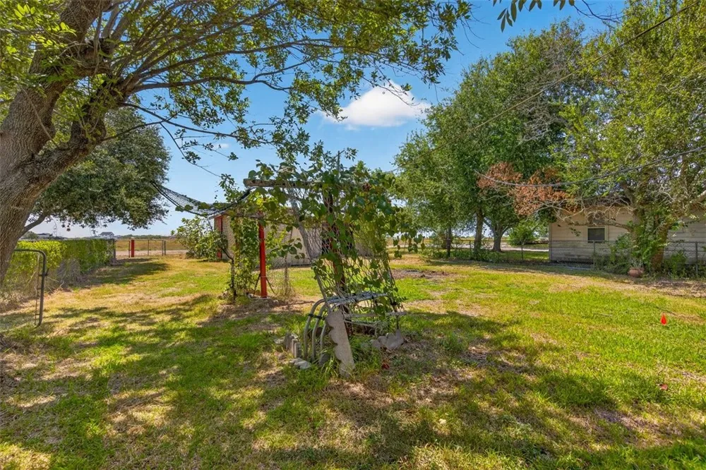 90 Fisher Road Port Lavaca, TX 77979