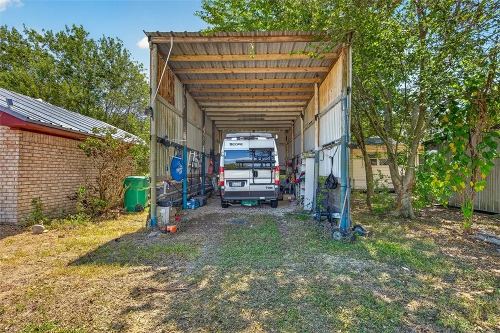 90 Fisher Road Port Lavaca, TX 77979