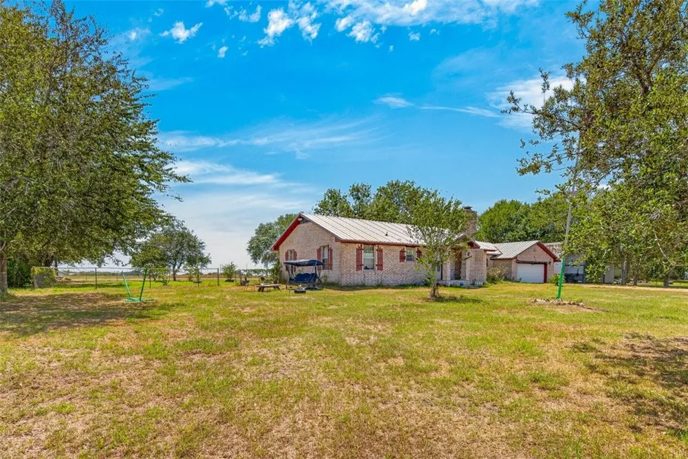 90 Fisher Road Port Lavaca, TX 77979