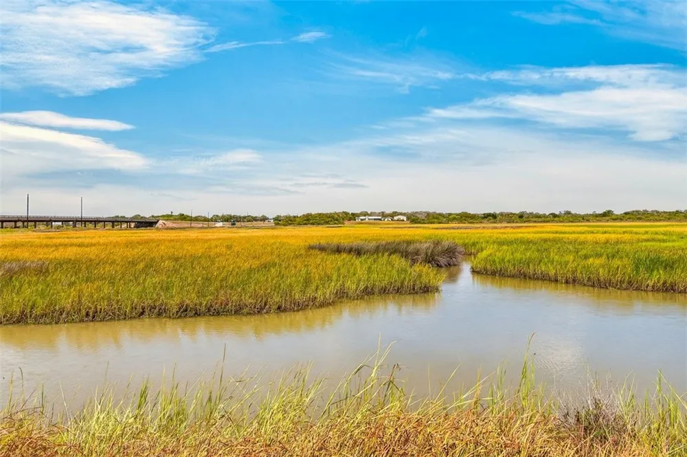 90 Fisher Road Port Lavaca, TX 77979