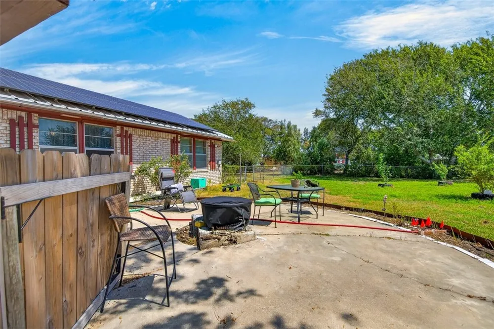 90 Fisher Road Port Lavaca, TX 77979
