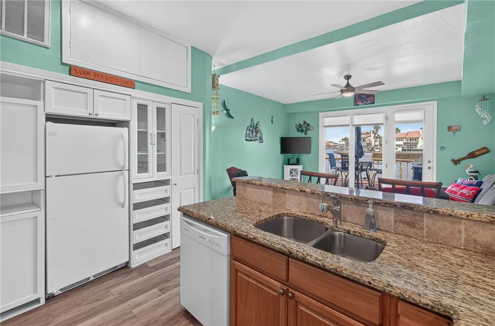 15401 FORTUNA BAY DRIVE #105 Corpus Christi, TX 78418