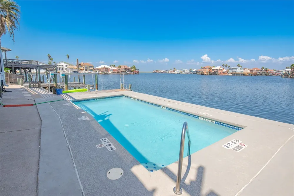 15401 FORTUNA BAY DRIVE #105 Corpus Christi, TX 78418