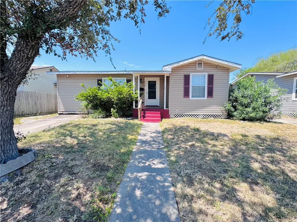 710 Cullen Street Corpus Christi, TX 78411