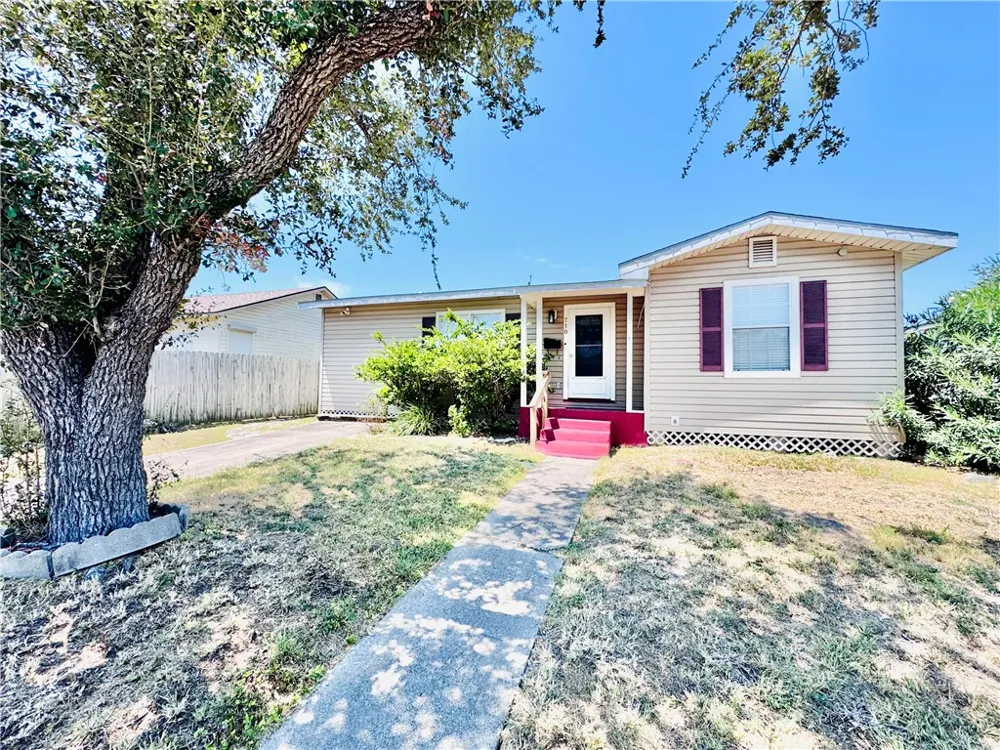 710 Cullen Street Corpus Christi, TX 78411