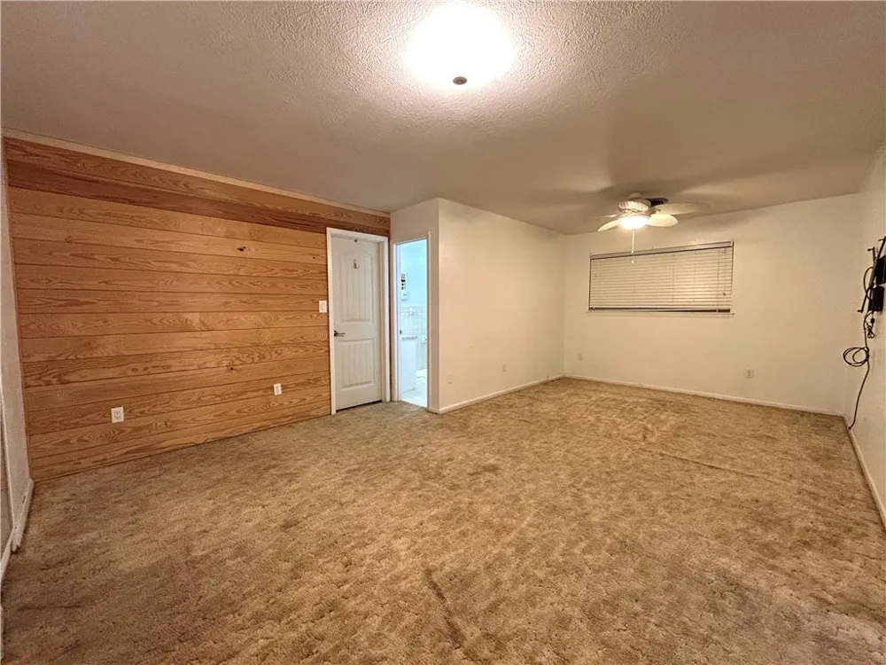 848 Oak Avenue Rockport, TX 78382