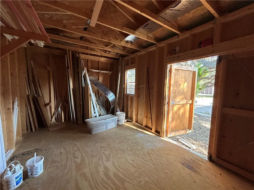 848 Oak Avenue Rockport, TX 78382