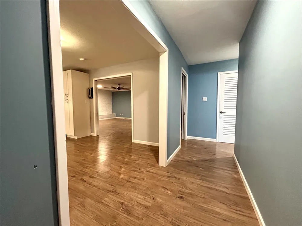 848 Oak Avenue Rockport, TX 78382