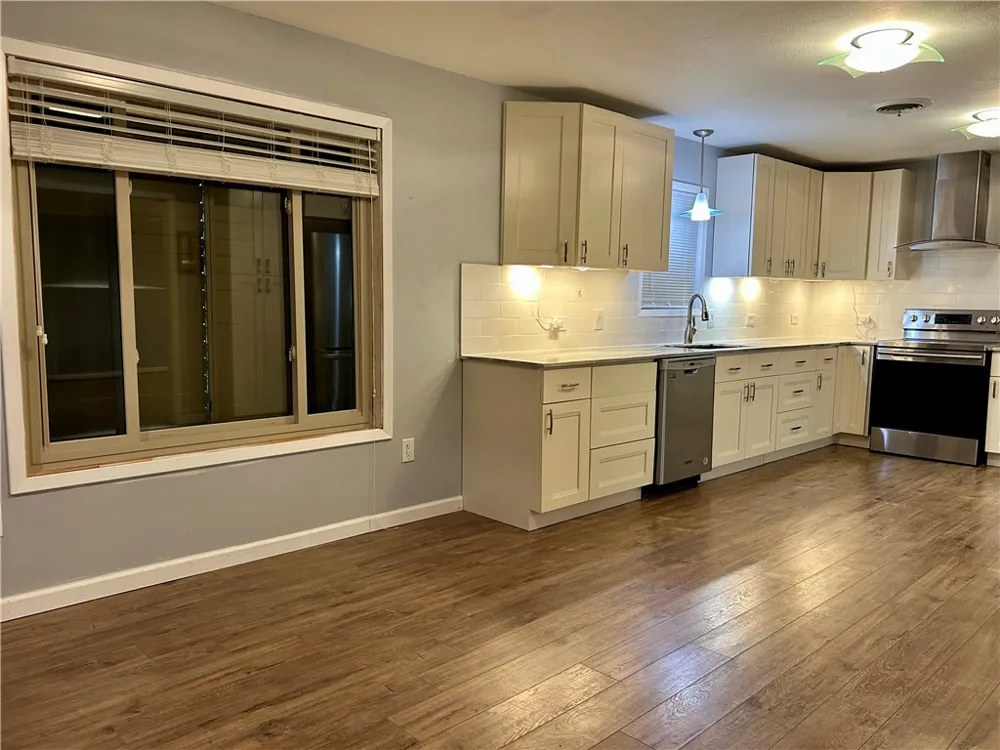 848 Oak Avenue Rockport, TX 78382