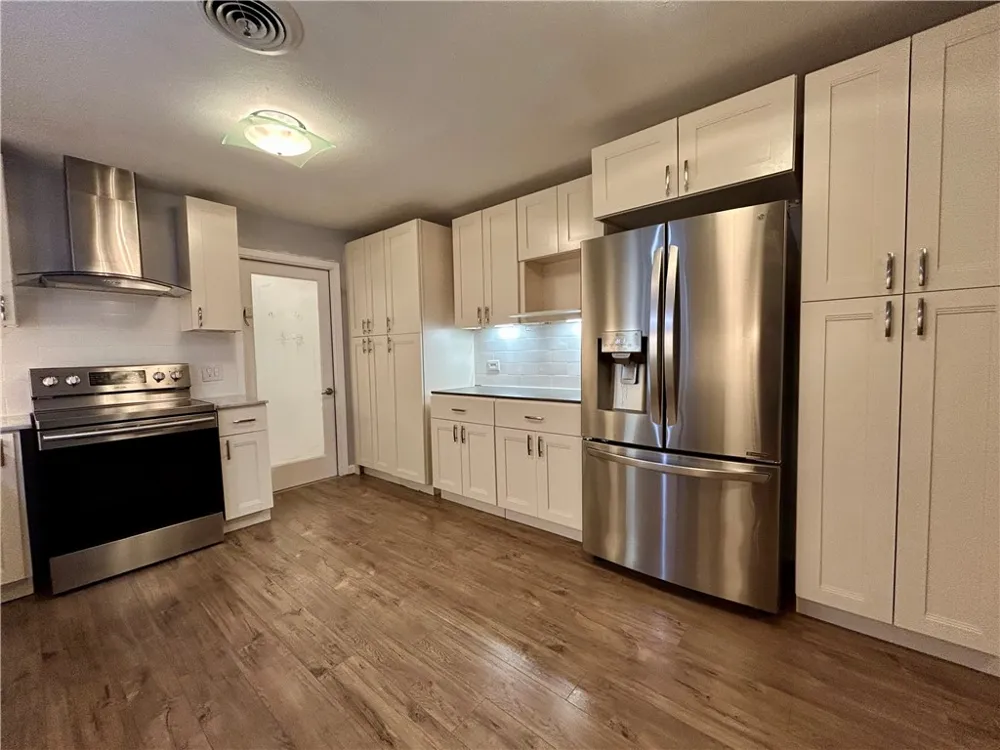 848 Oak Avenue Rockport, TX 78382