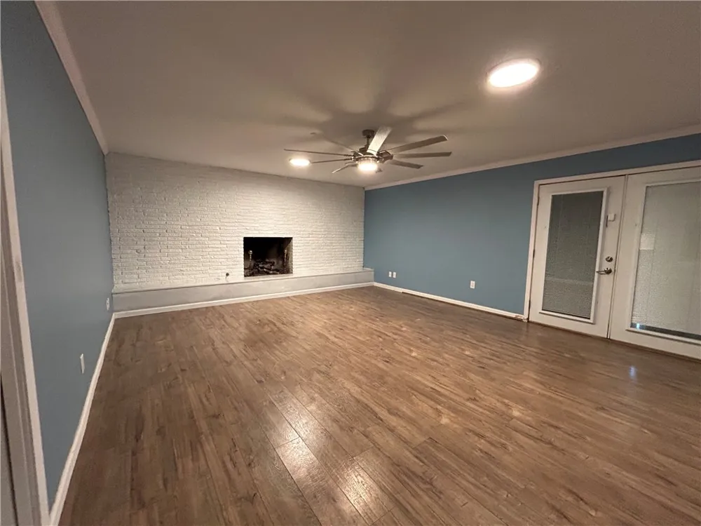 848 Oak Avenue Rockport, TX 78382