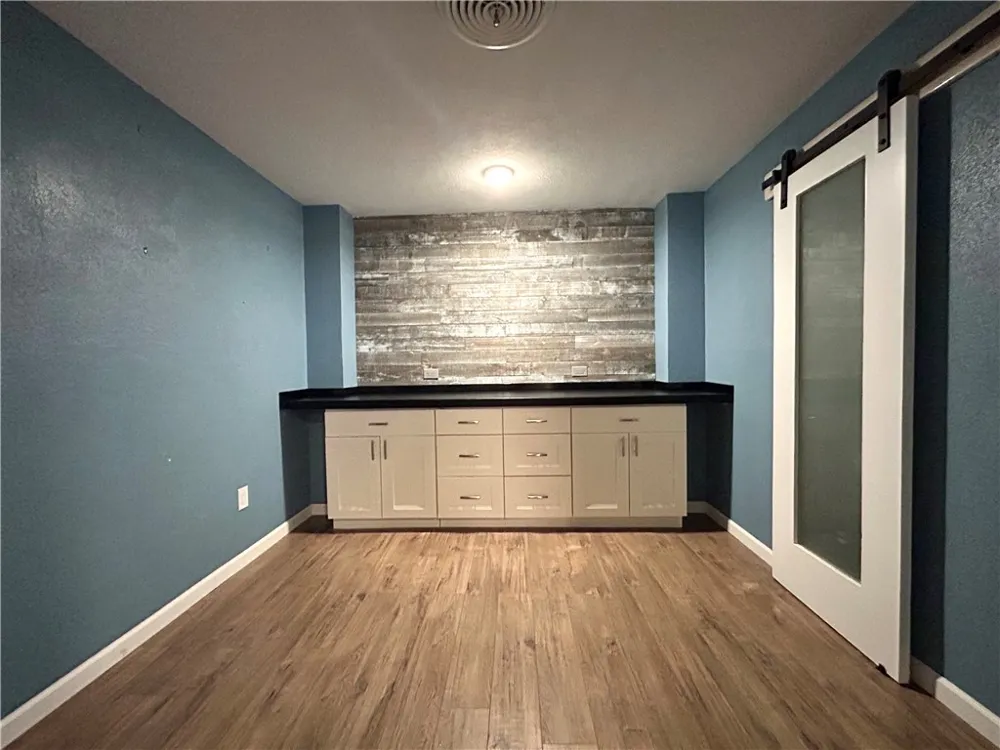 848 Oak Avenue Rockport, TX 78382