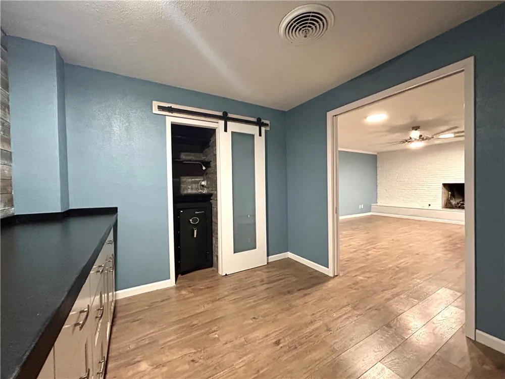 848 Oak Avenue Rockport, TX 78382