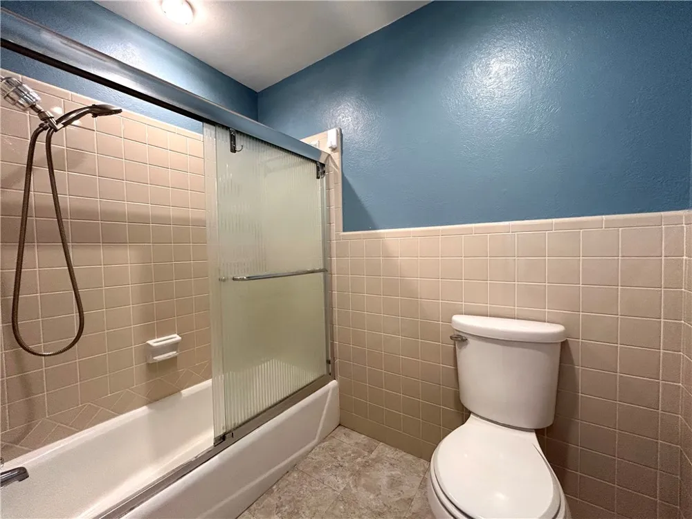 848 Oak Avenue Rockport, TX 78382